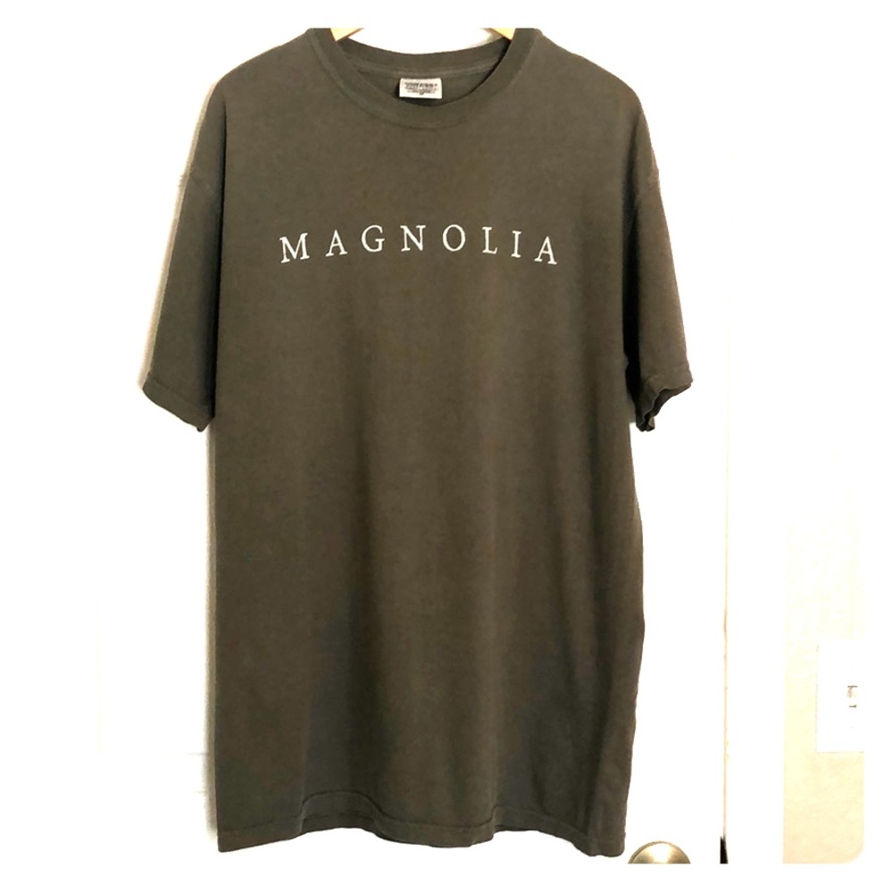 Magnolia Men’s Fixer Upper comfort Color T Size M